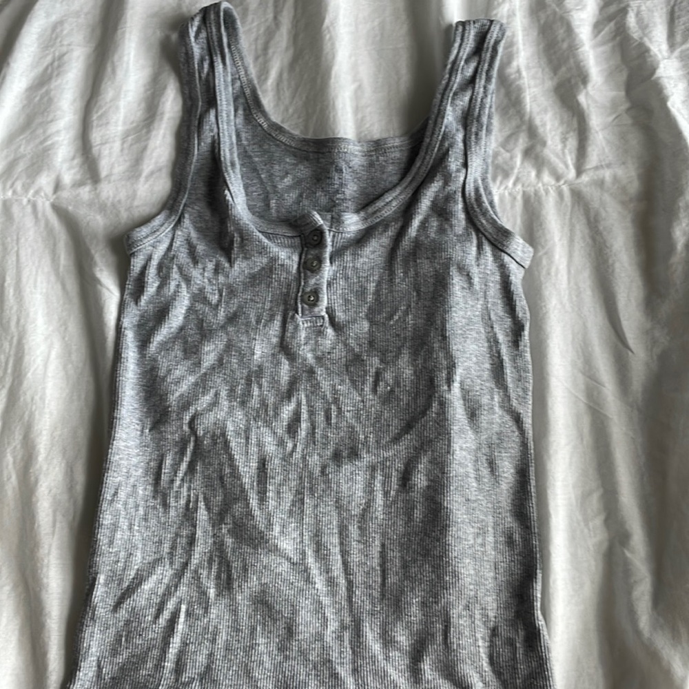 J. GALT grey tank top, 3 buttons, no flaws!